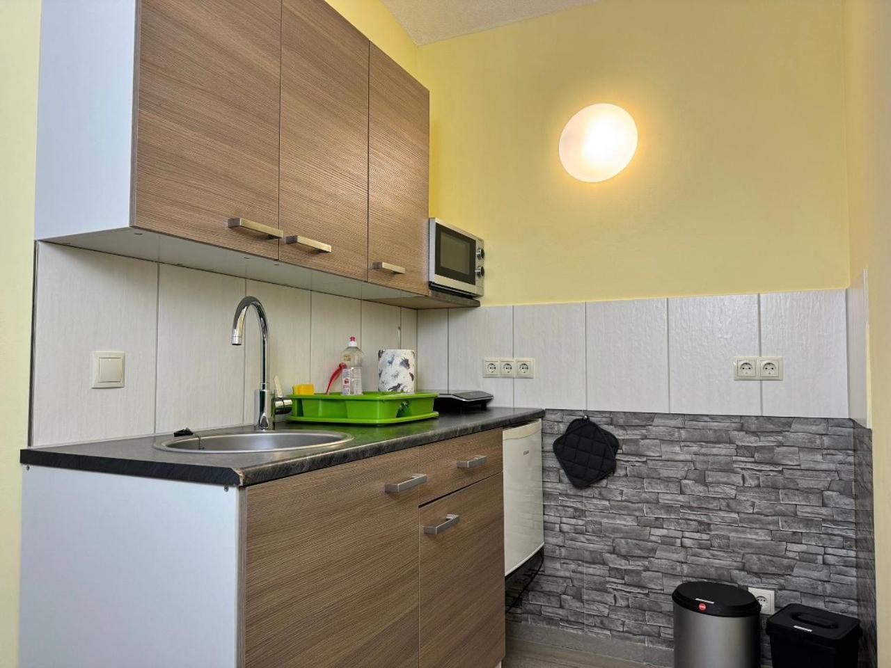Apartment Am Plan *